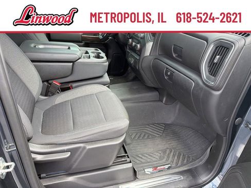 Used 2022 Chevrolet Silverado 1500 LT AWD/4WD image 9