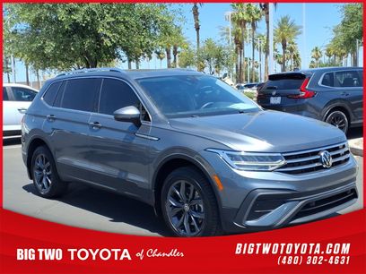 Used 2022 Volkswagen Tiguan SE w/ Panoramic Sunroof Package