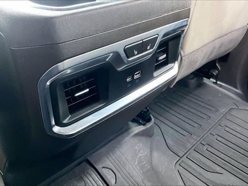 Used 2022 GMC Sierra 1500 SLT w/ SLT Premium Plus Package image 30