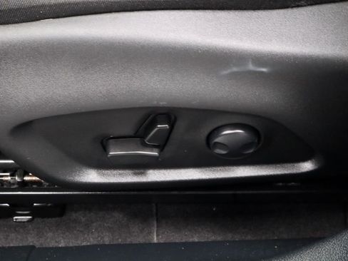 Used 2024 Jeep Compass Latitude AWD/4WD image 23