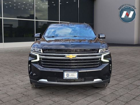 Used 2022 Chevrolet Suburban LT w/ Luxury Package image 12