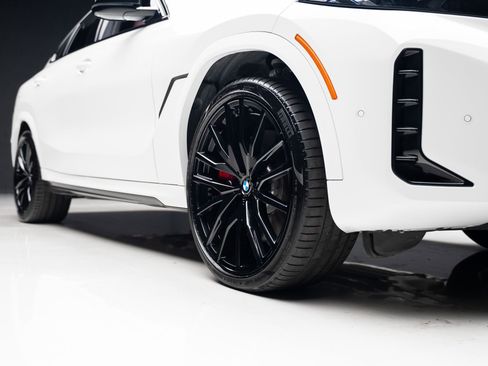 Used 2024 BMW X6 M60i w/ Dynamic Handling Package image 80