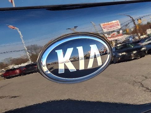 Used 2018 Kia Soul image 29