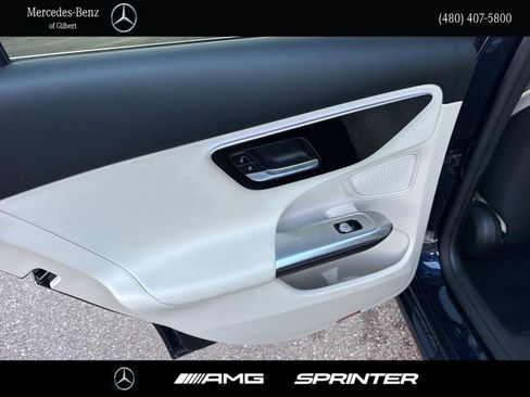 Used 2023 Mercedes-Benz C 300 Sedan image 21