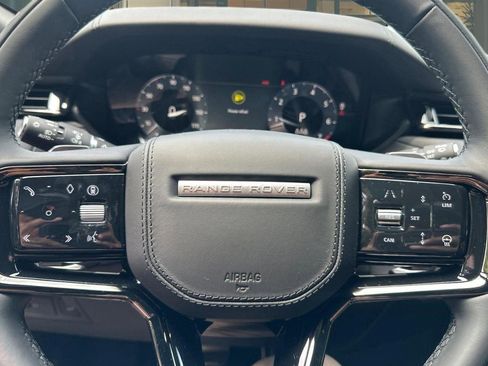 New 2026 Land Rover Range Rover Velar Dynamic SE AWD/4WD image 13