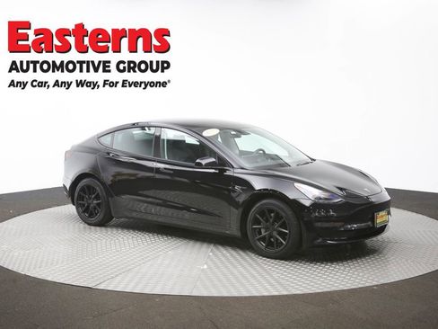 Used 2023 Tesla Model 3 Standard Range image 44