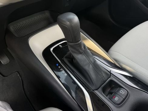 Used 2021 Toyota Corolla LE w/ Carpet Mat Package (TMS) FWD image 20