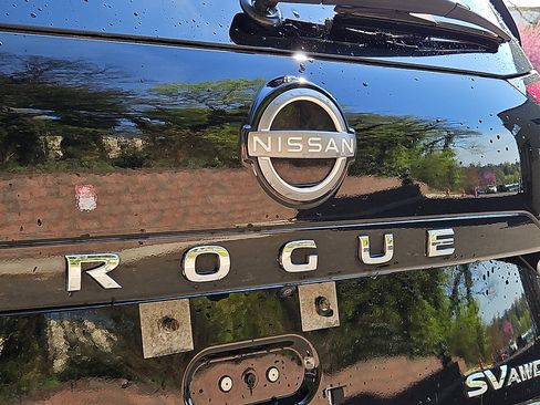 Certified 2023 Nissan Rogue SV image 29