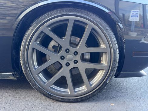 Used 2009 Dodge Challenger R/T image 16