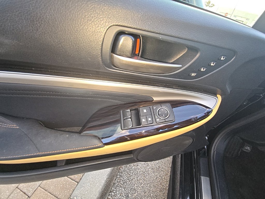 Used 2019 Lexus RC 300 AWD image 13