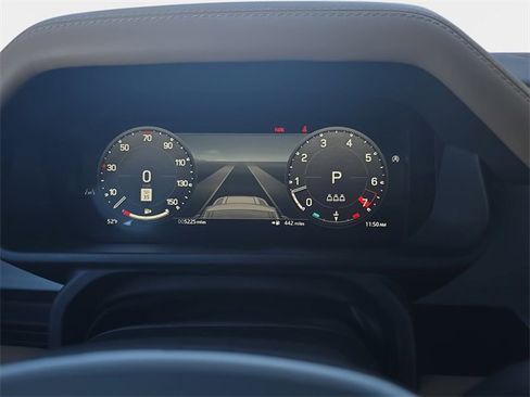 Used 2025 Land Rover Defender 90 S image 18