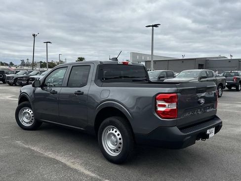 New 2025 Ford Maverick XL image 10