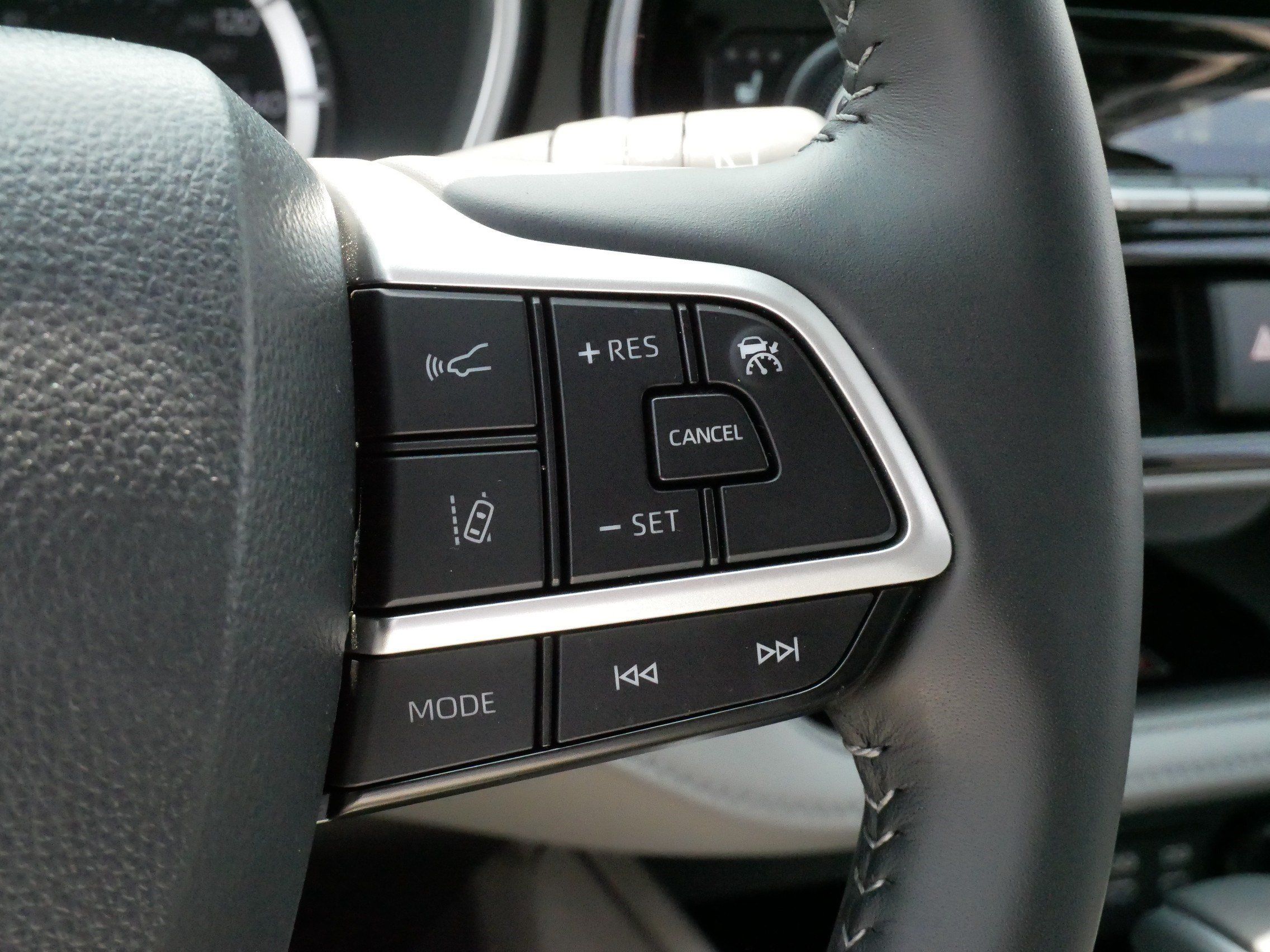 Certified 2026 Toyota Highlander XLE AWD/4WD image 26