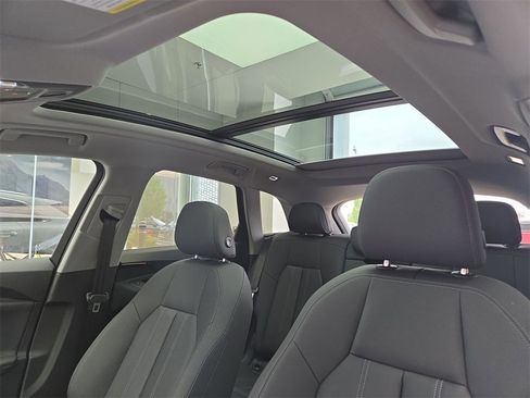 New 2025 Audi Q5 Premium image 22