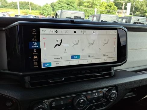Used 2026 Jeep Gladiator Sport AWD/4WD image 22