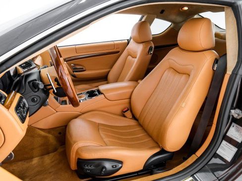 Used 2011 Maserati GranTurismo S RWD image 28