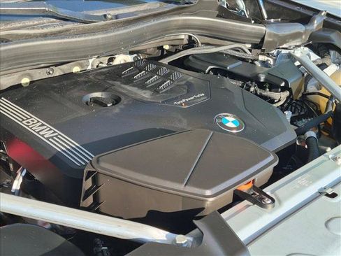 Used 2022 BMW X4 xDrive30i w/ M Sport Package 2 AWD/4WD image 23