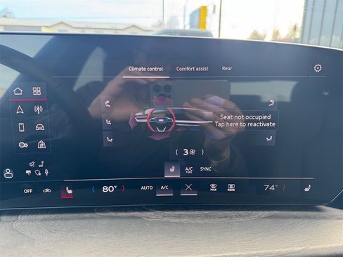 Used 2025 Audi Q5 Premium Plus w/ Premium Plus image 16