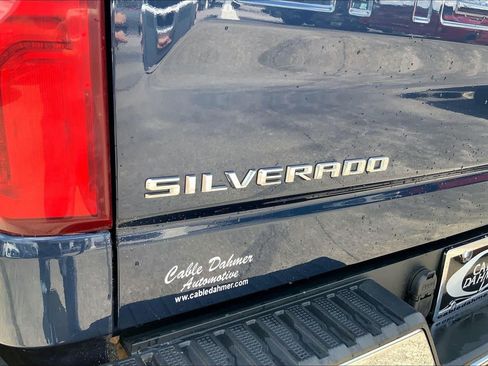 Used 2021 Chevrolet Silverado 1500 LTZ AWD/4WD image 29