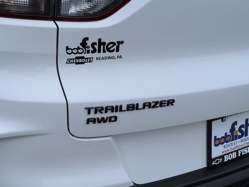 Certified 2023 Chevrolet TrailBlazer RS w/ Sun and Liftgate Package AWD/4WD image 32