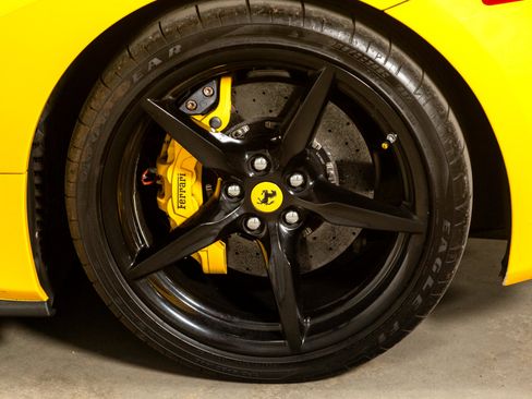 Used 2016 Ferrari 488 GTB image 29