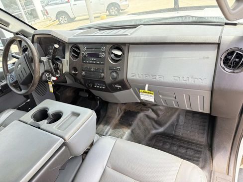 Used 2016 Ford F550 4x4 SuperCab Super Duty image 16