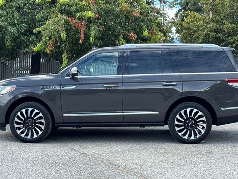 Used 2024 Lincoln Navigator Black Label image 7