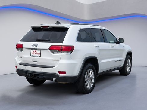 Used 2021 Jeep Grand Cherokee Laredo AWD/4WD image 9