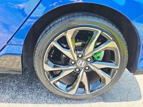 Used 2017 Honda Civic Sport image 17