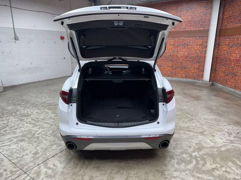 Used 2023 Alfa Romeo Stelvio Ti AWD/4WD image 26