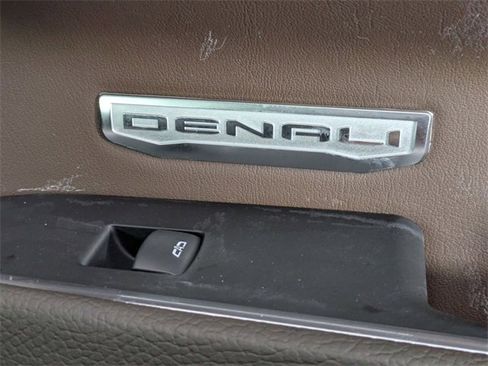 Used 2024 GMC Sierra 1500 Denali image 40