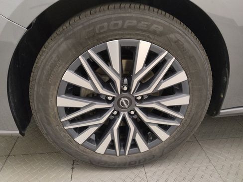 Used 2023 Nissan Altima 2.5 SV w/ SV Premium Package AWD/4WD image 31