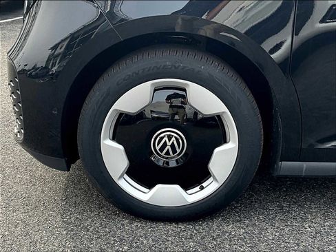 New 2025 Volkswagen ID. Buzz Pro S image 8