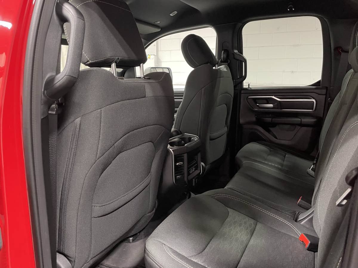 Used 2025 RAM 1500 Big Horn AWD/4WD image 14