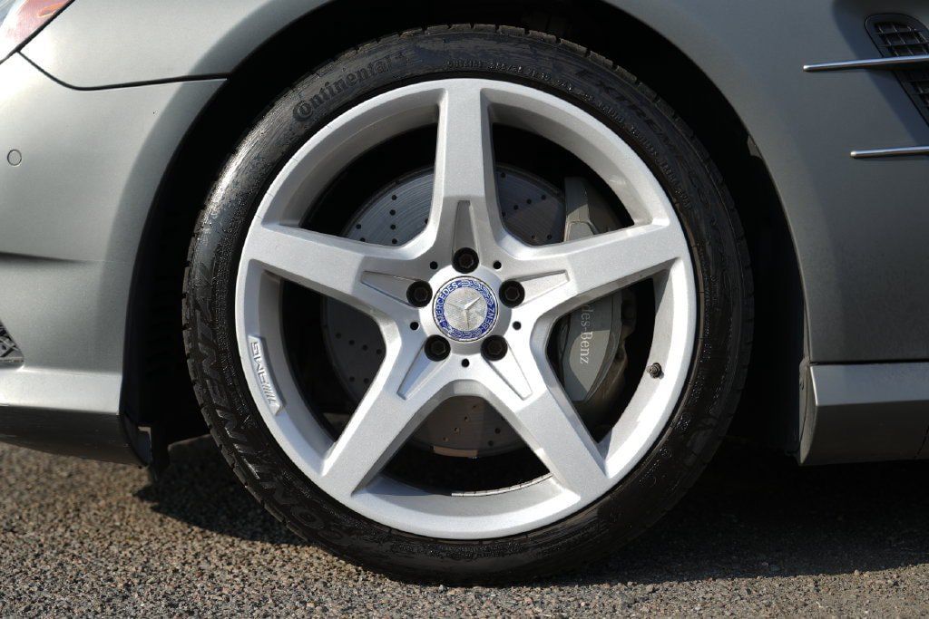 Used 2013 Mercedes-Benz SL 550 image 13