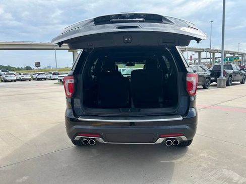 Used 2018 Ford Explorer Platinum AWD/4WD image 11