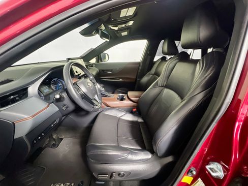 Used 2021 Toyota Venza XLE w/ Softex Package image 14