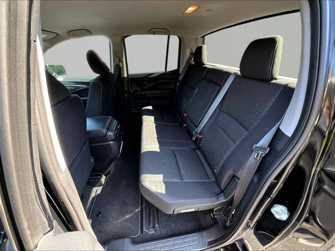 Used 2025 Honda Ridgeline Sport image 23