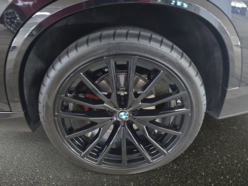 Used 2024 BMW X5 sDrive40i w/ M Sport Package RWD image 32