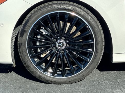 Used 2025 Mercedes-Benz CLA 250 4MATIC image 12