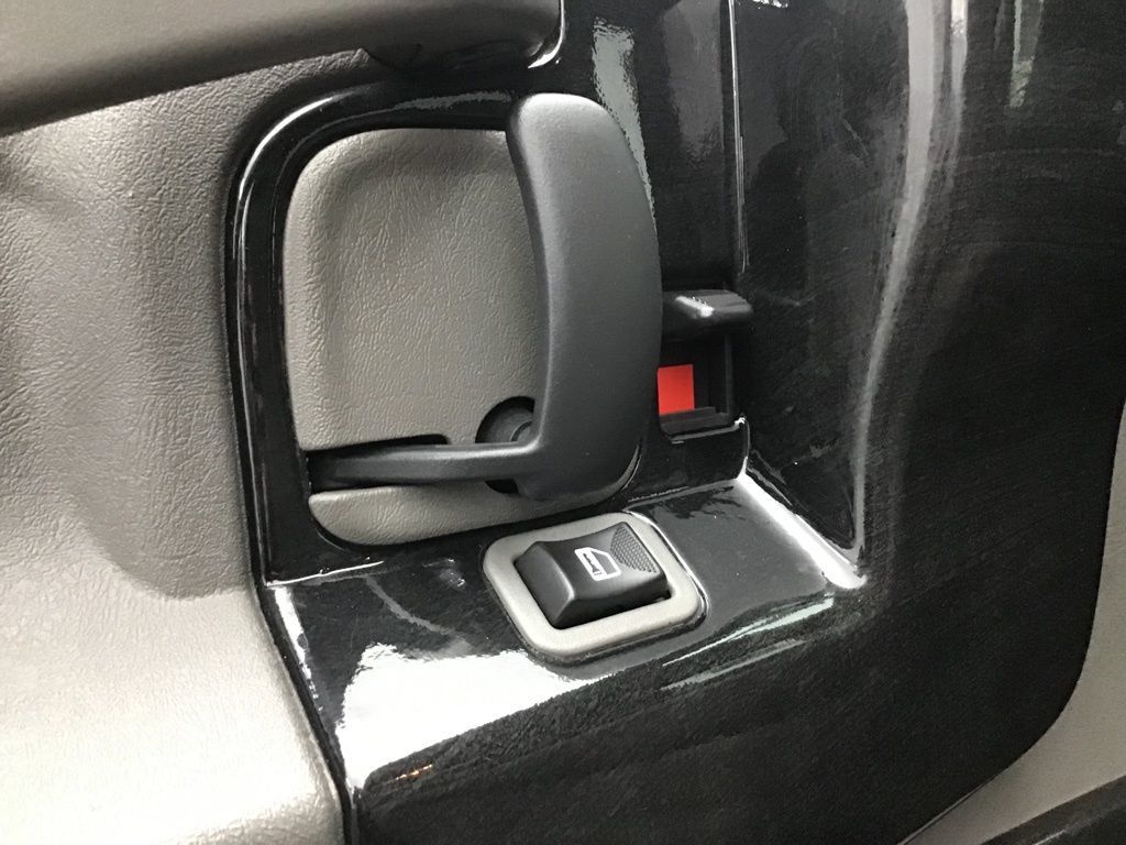 Used 2020 Chevrolet Express 2500 w/ Enhanced Convenience Package RWD image 18