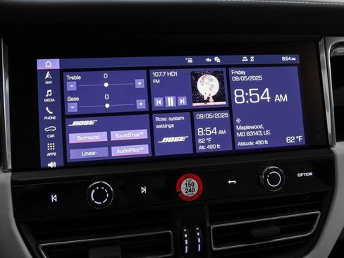 New 2025 Porsche Macan image 68