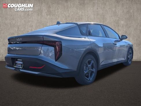 New 2025 Kia K4 LXS image 7