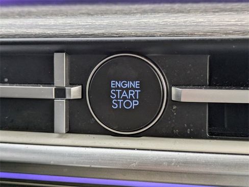 Used 2025 Hyundai Santa Fe Calligraphy image 27