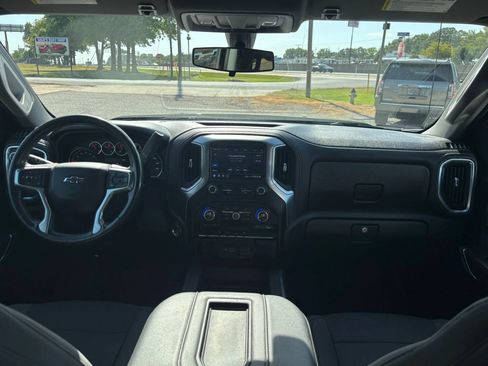 Used 2021 Chevrolet Silverado 1500 LT Trail Boss w/ Bed Protection Package AWD/4WD image 18