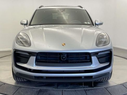 Used 2022 Porsche Macan image 10
