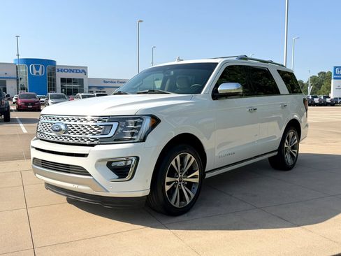 Used 2021 Ford Expedition Platinum RWD image 3