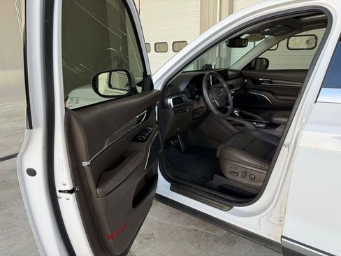 Used 2022 Kia Telluride SX w/ Towing Package FWD image 25