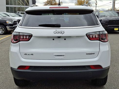 Certified 2024 Jeep Compass Latitude image 5