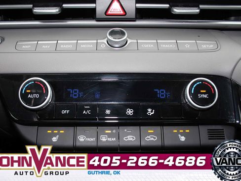 Used 2025 Hyundai Elantra SEL image 33